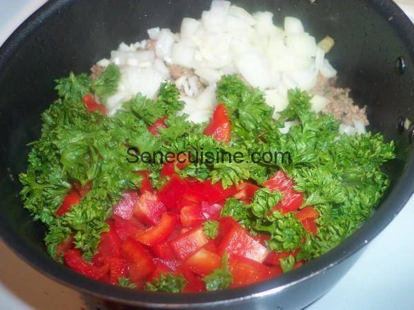Preparation chili con carne Oignon ail persil poivron haché
