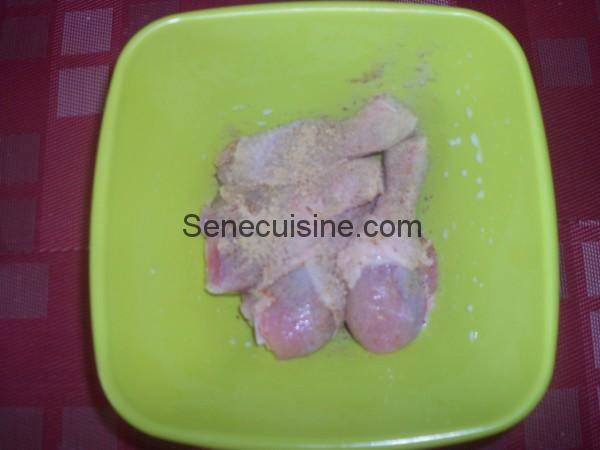 Poulet avec épices pour poulet pané